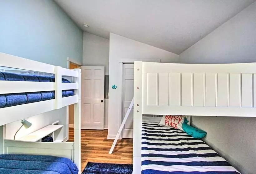 Island  Beachcomber  Escape With Private Beach!