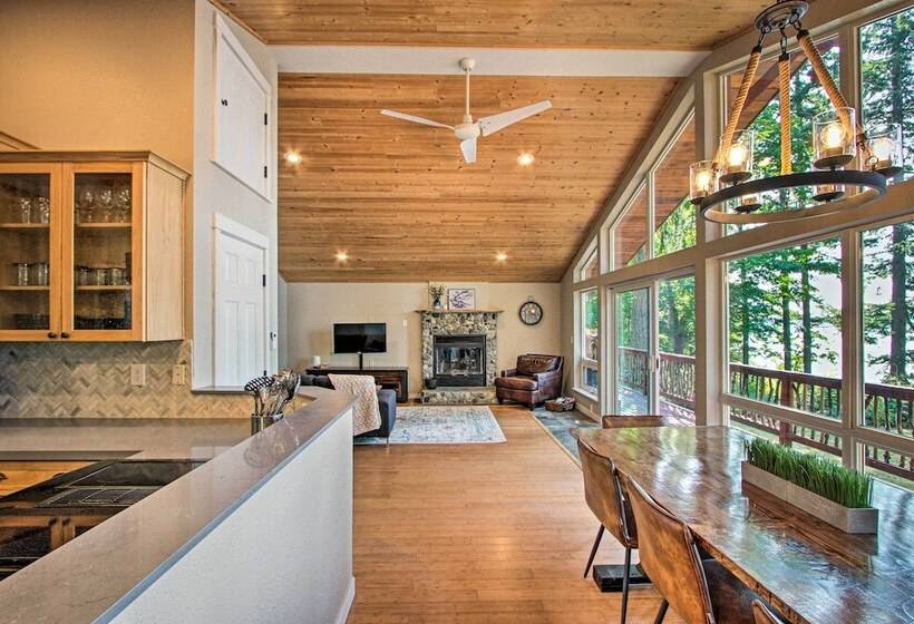 Island  Beachcomber  Escape With Private Beach!