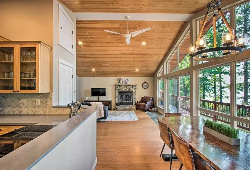 Island  Beachcomber  Escape With Private Beach!