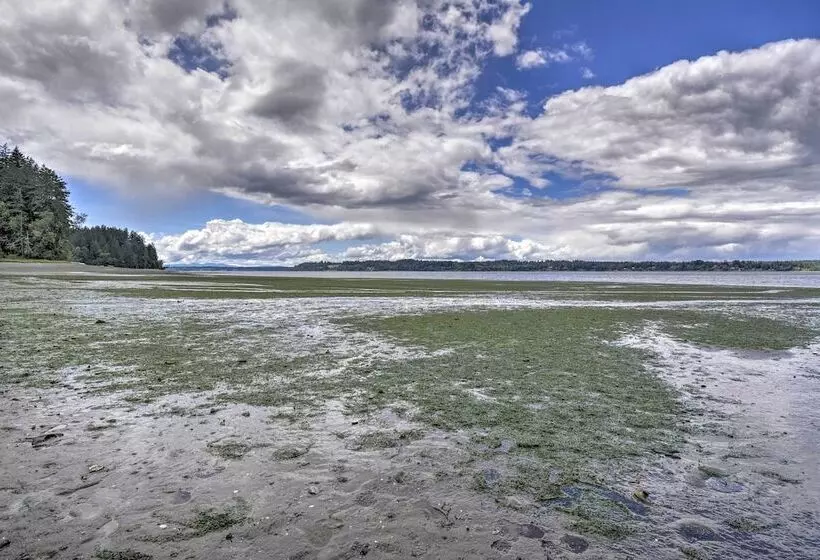 Island  Beachcomber  Escape With Private Beach!