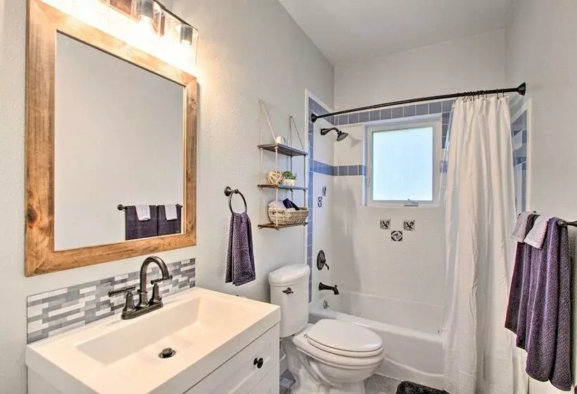 Island  Beachcomber  Escape With Private Beach!