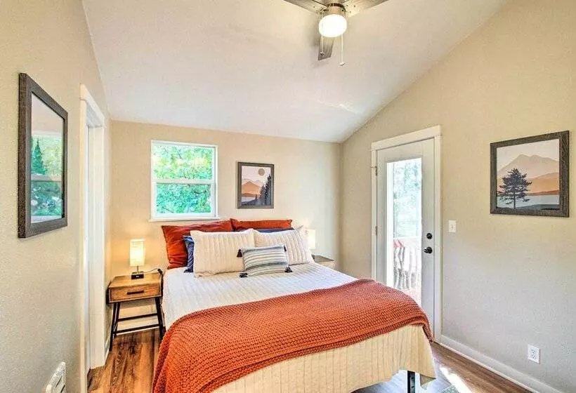 Island  Beachcomber  Escape With Private Beach!