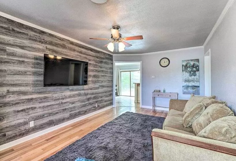 6 Mi To Fort Hood & Universities: Killeen Home