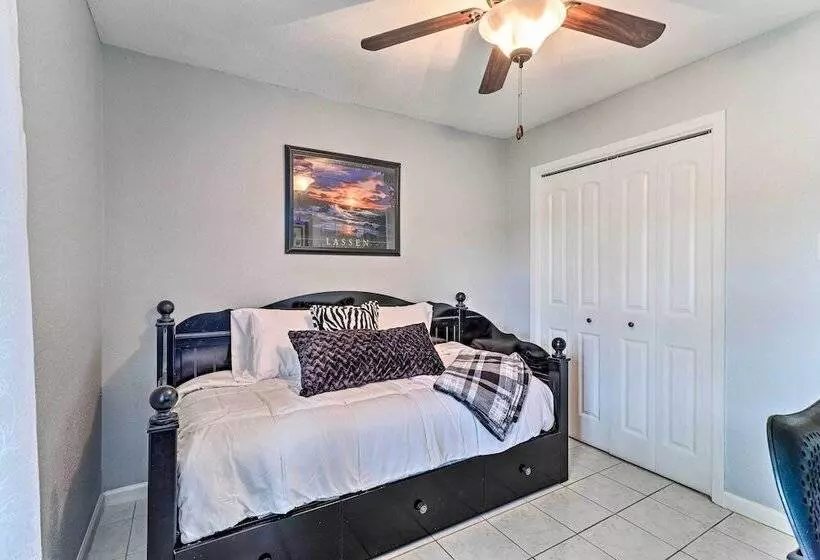 6 Mi To Fort Hood & Universities: Killeen Home