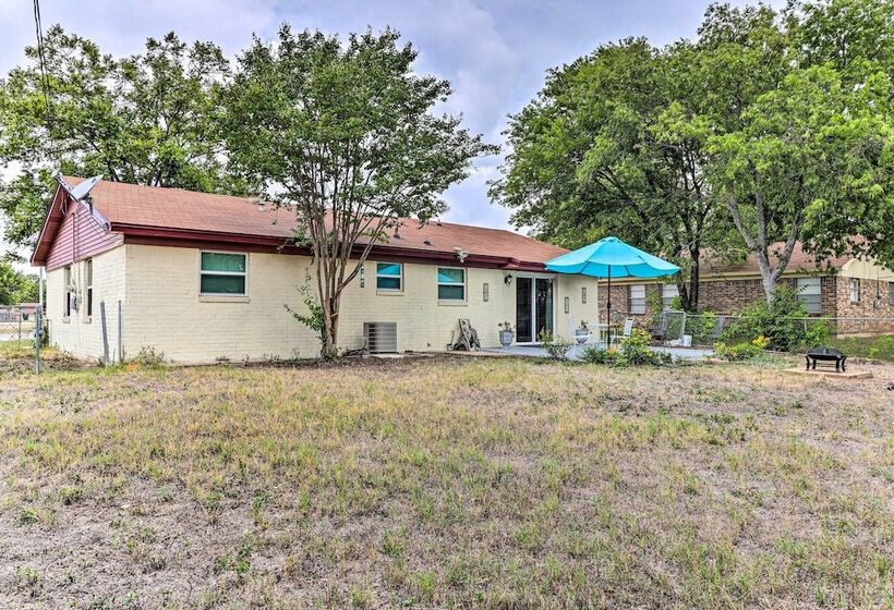 6 Mi To Fort Hood & Universities: Killeen Home