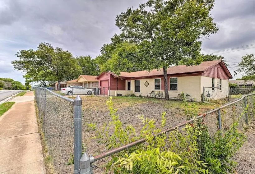 6 Mi To Fort Hood & Universities: Killeen Home