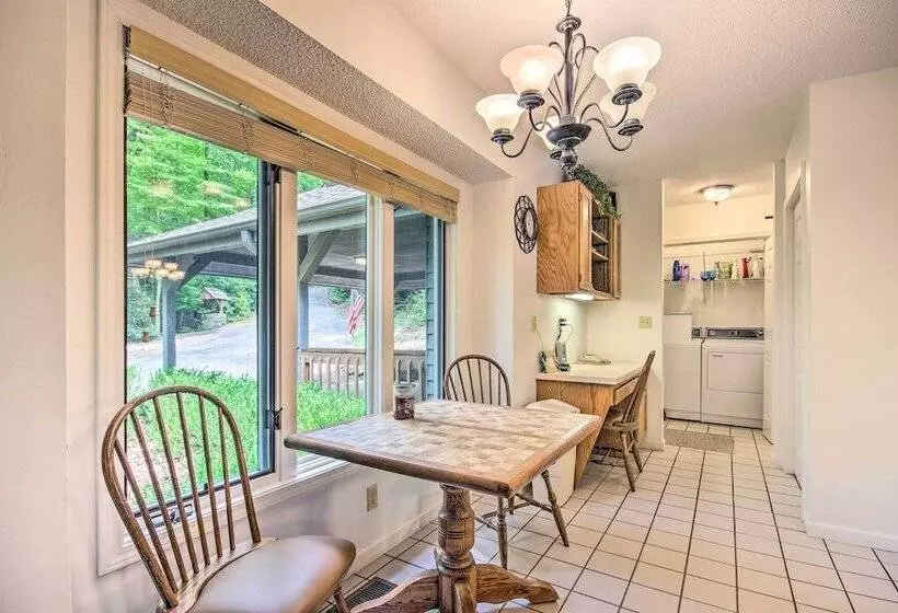 Lake Toxaway Cabin W/fire Pit   1mi To Marina