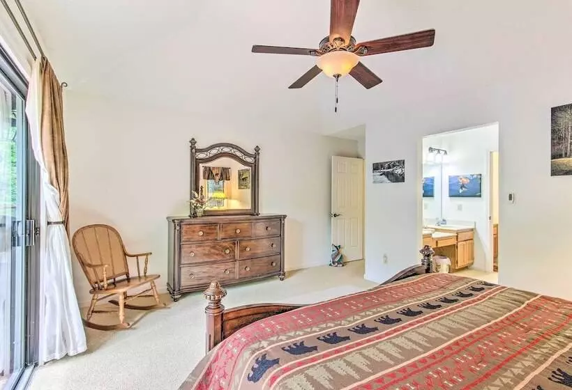 Lake Toxaway Cabin W/fire Pit   1mi To Marina