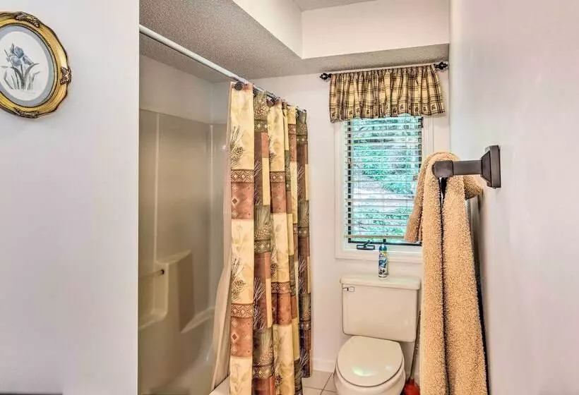 Lake Toxaway Cabin W/fire Pit   1mi To Marina