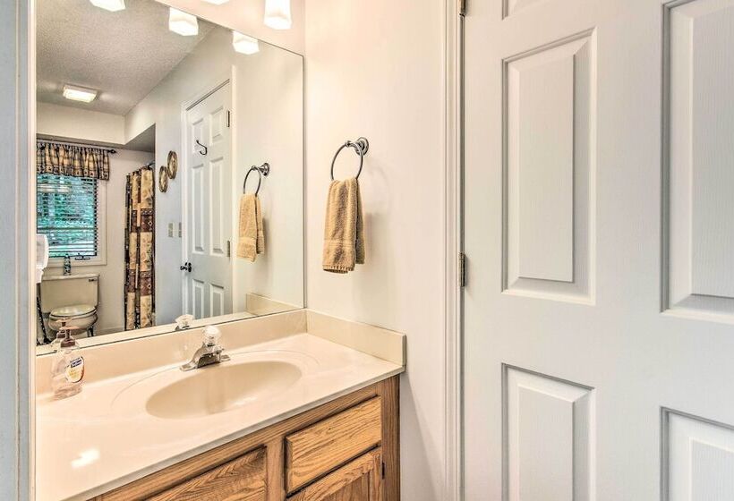 Lake Toxaway Cabin W/fire Pit 1mi To Marina