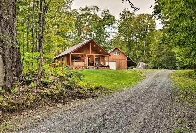 Victory Cabin W/ Hot Tub, By Skiing & Vast Trails!