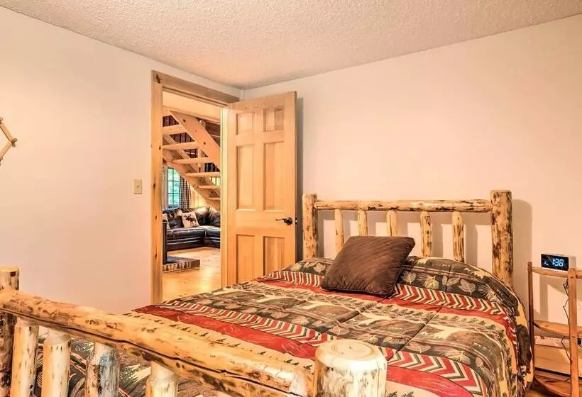 Victory Cabin W/ Hot Tub, By Skiing & Vast Trails!