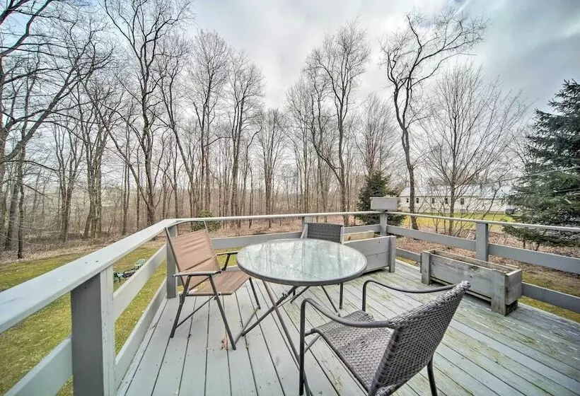 Meadville Home: Private Yard & Fishing Nearby