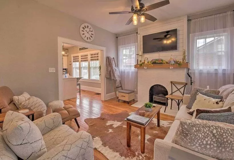 Modern, Sun Lit Retreat W/ Fire Pit & Yard!