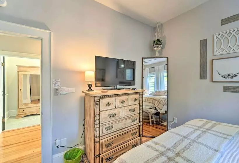 Modern, Sun Lit Retreat W/ Fire Pit & Yard!