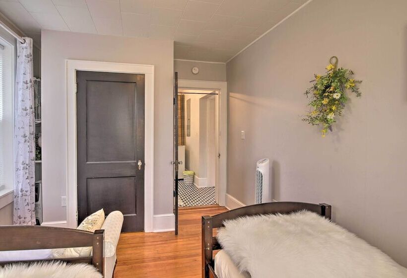 Modern, Sun Lit Retreat W/ Fire Pit & Yard!