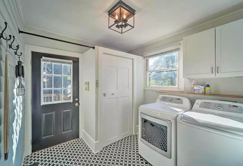 Modern, Sun Lit Retreat W/ Fire Pit & Yard!