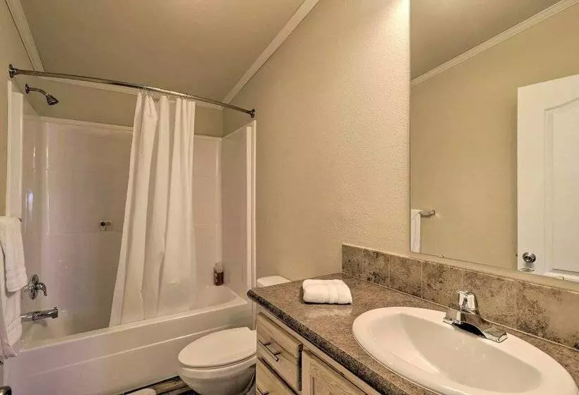 Mtn Gem W/ Breathtaking Scenery: 7 Mi To Dtwn