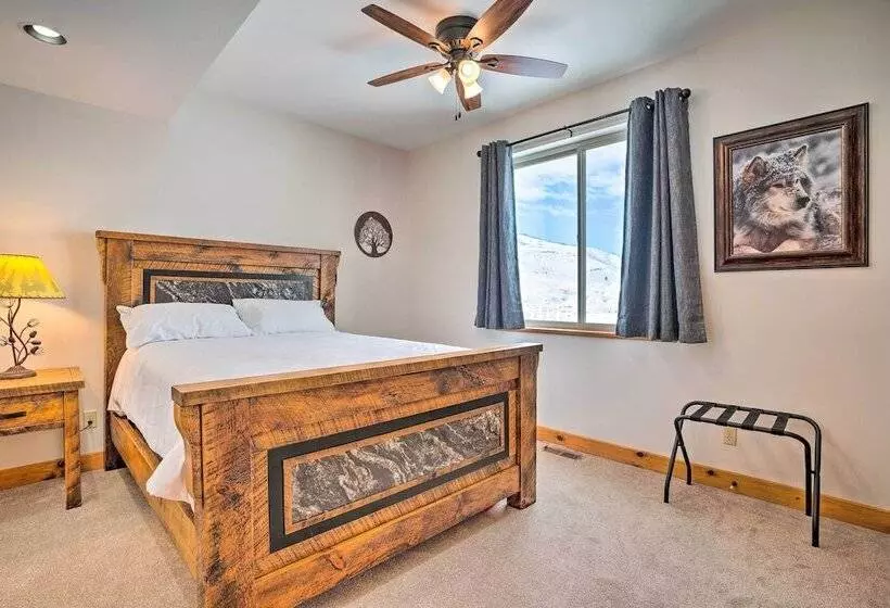 Pateros Home W/ Deck, 7 Mi To Alta Lake Park!