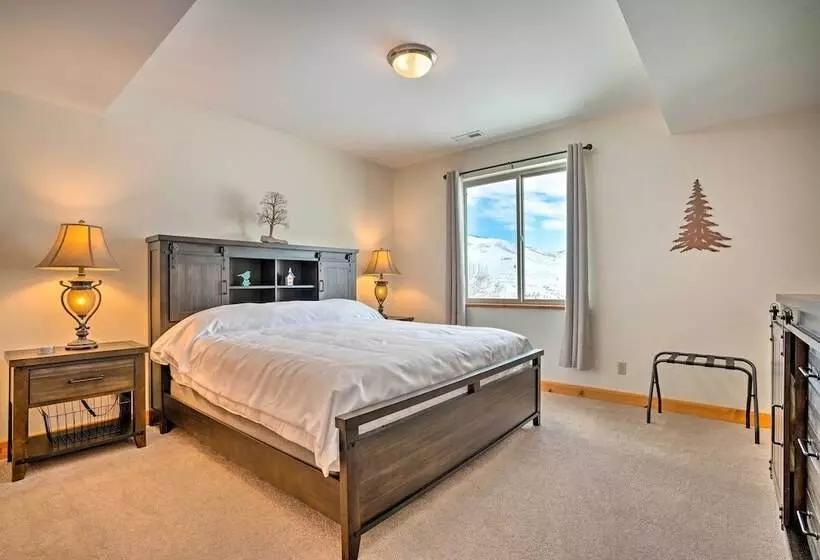 Pateros Home W/ Deck, 7 Mi To Alta Lake Park!