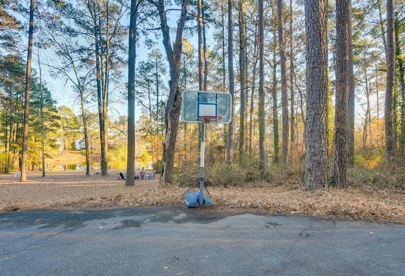 Peaceful Durham Retreat On Pond With Huge Deck!