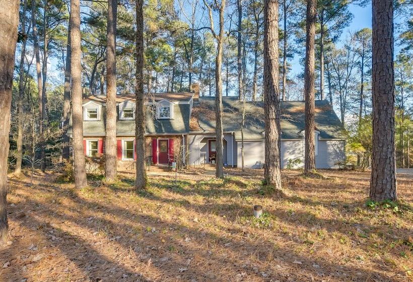 Peaceful Durham Retreat On Pond With Huge Deck!