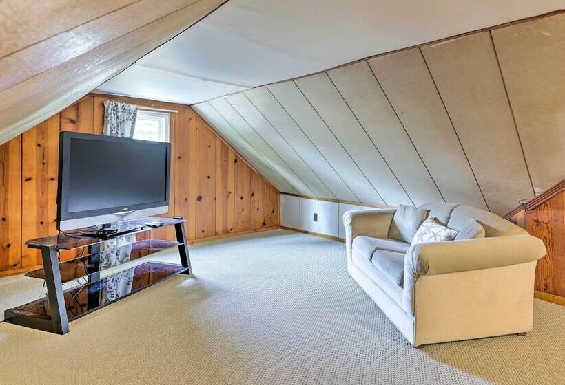 Pet Friendly Dayton Vacation Rental!