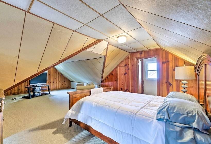 Pet Friendly Dayton Vacation Rental!