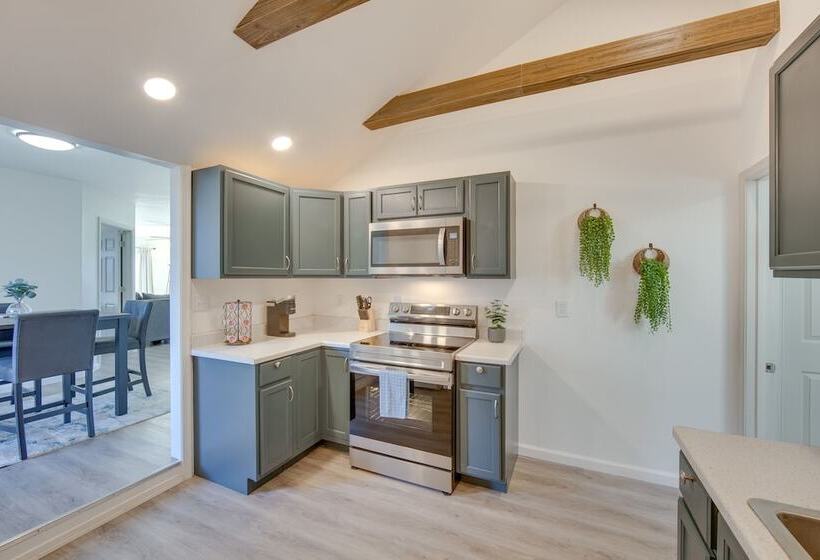 Pet Friendly Pennsylvania Retreat W/ Fire Pit!