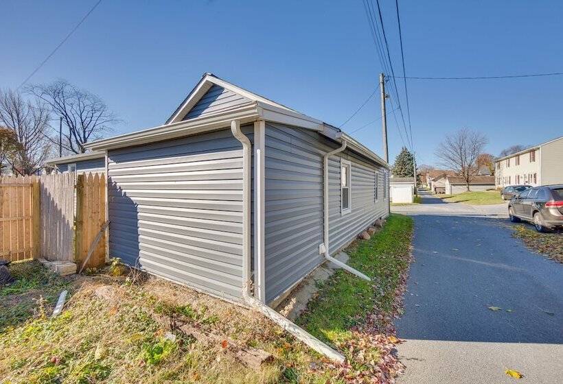 Pet Friendly Pennsylvania Retreat W/ Fire Pit!