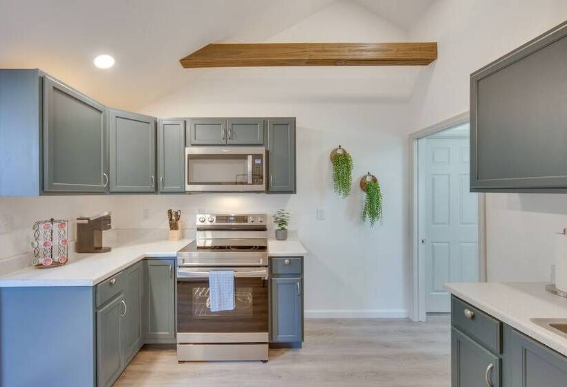 Pet Friendly Pennsylvania Retreat W/ Fire Pit!