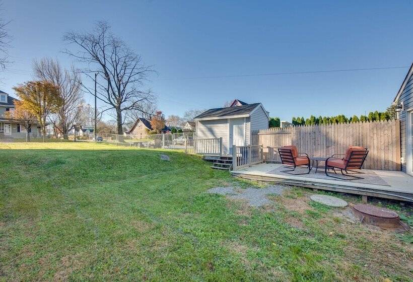 Pet Friendly Pennsylvania Retreat W/ Fire Pit!