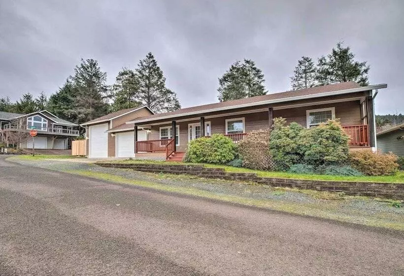 Pet Friendly Pnw Home, 1 Mi To Rockaway Beach