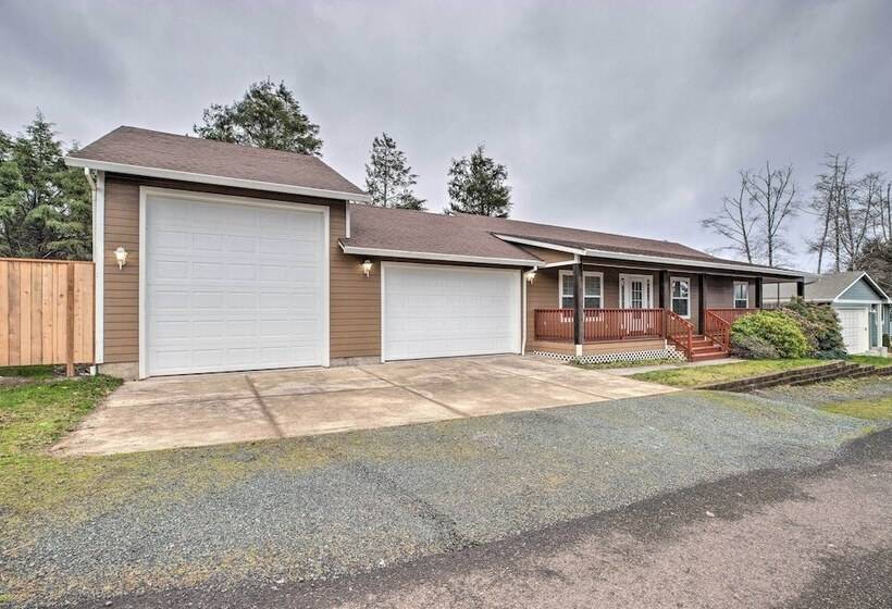 Pet Friendly Pnw Home, 1 Mi To Rockaway Beach