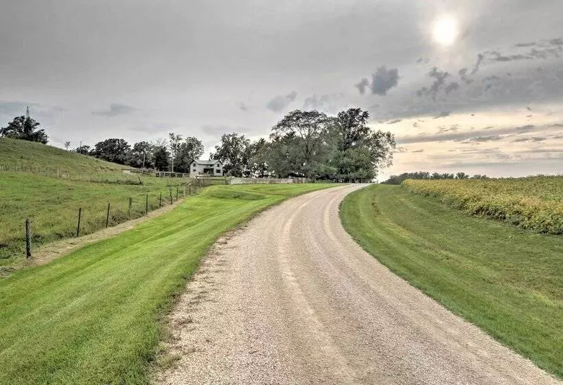 Pet Friendly Spring Grove Home W/serene Yard!