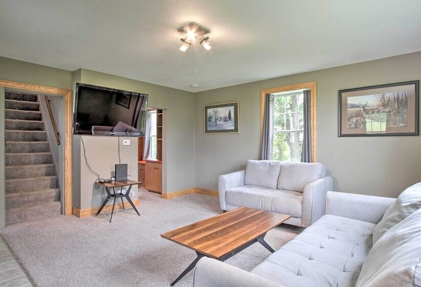 Pet Friendly Spring Grove Home W/serene Yard!