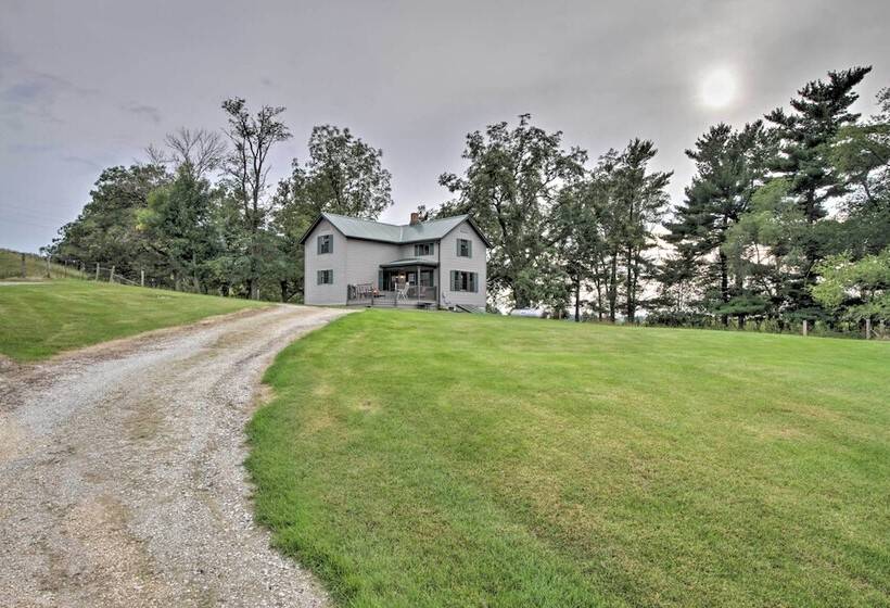 Pet Friendly Spring Grove Home W/serene Yard!