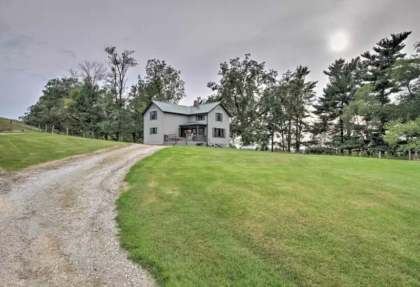 Pet Friendly Spring Grove Home W/serene Yard!