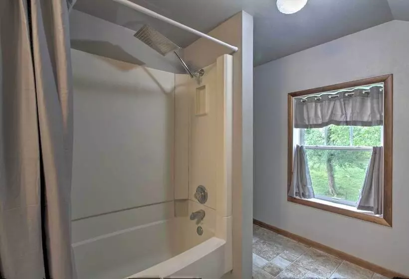 Pet Friendly Spring Grove Home W/serene Yard!