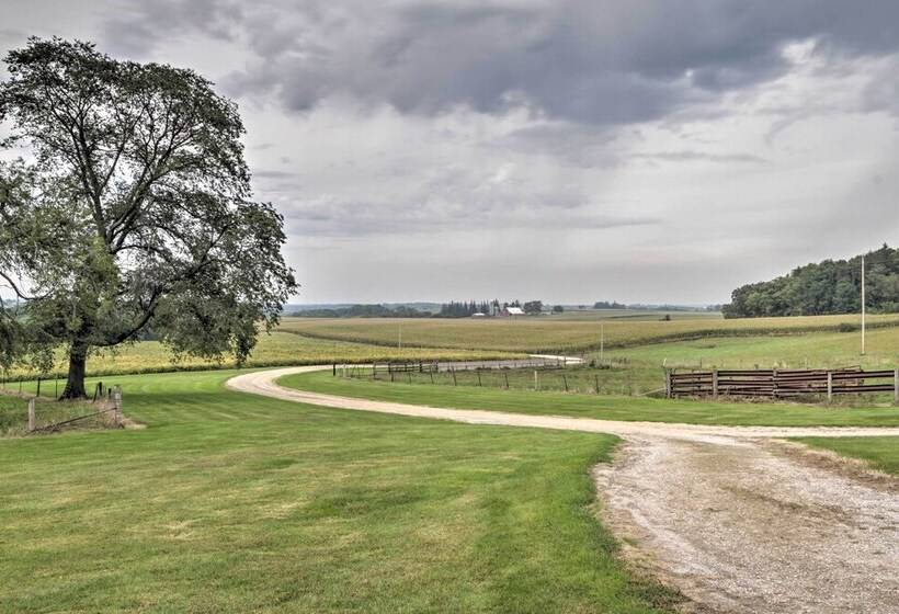 Pet Friendly Spring Grove Home W/serene Yard!