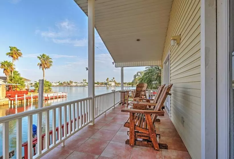 Port Isabel Cottage < 5 Mi To South Padre Island!