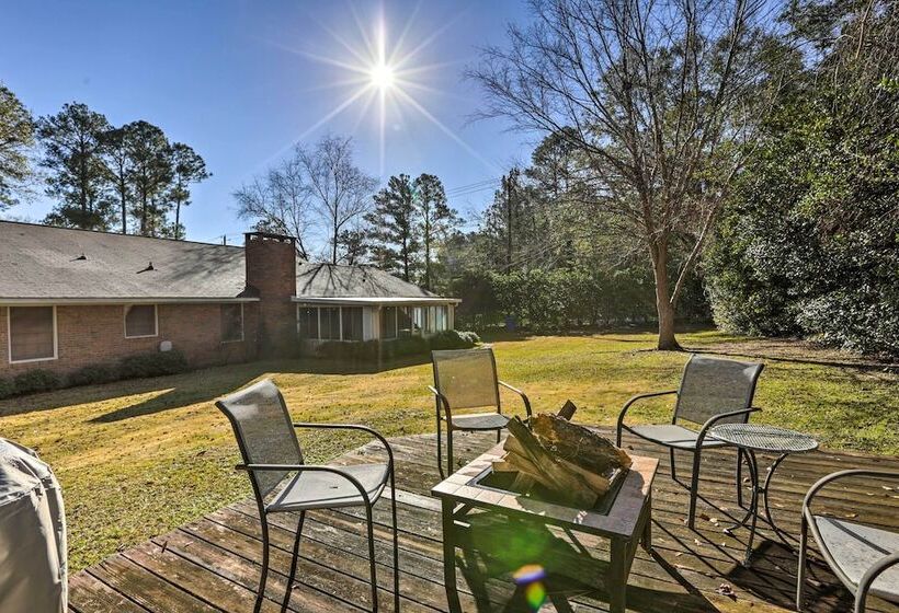 Quiet Dothan House With Fenced Yard + Fire Pit!