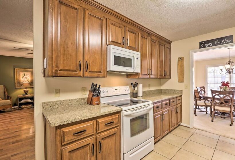 Quiet Dothan House With Fenced Yard + Fire Pit!