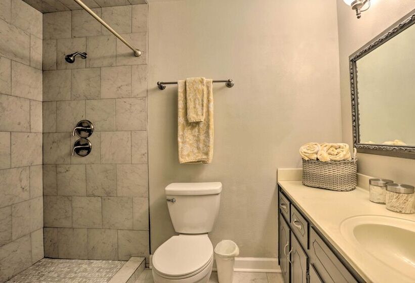 Quiet Dothan House With Fenced Yard + Fire Pit!