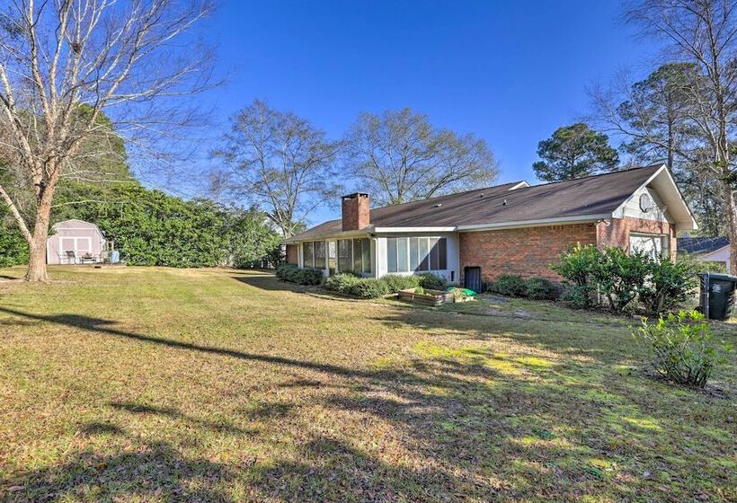 Quiet Dothan House With Fenced Yard + Fire Pit!