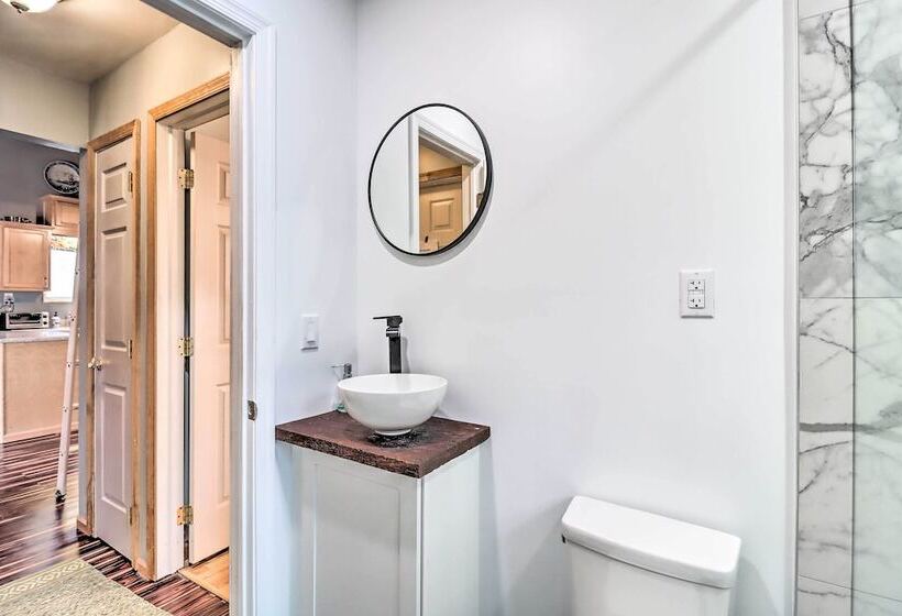 Pocono Home W/ Fire Pit: 1 Mi To State Forest!