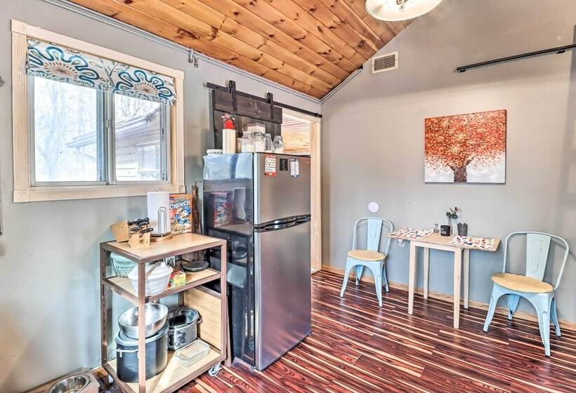 Pocono Home W/ Fire Pit: 1 Mi To State Forest!