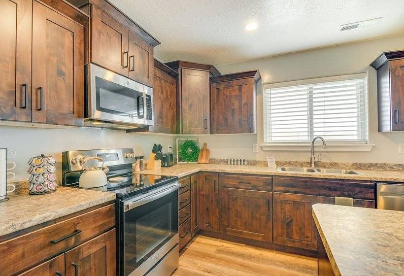 Ranch Escape W/ Patio ~ 21 Mi To Bryce Canyon