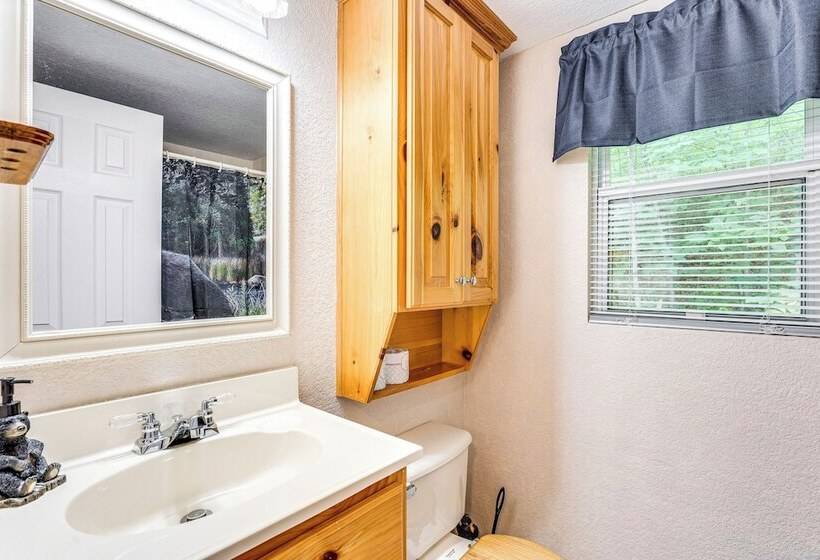 Secluded Cabin W/ Porch   7 Miles To Lake Chatuge!