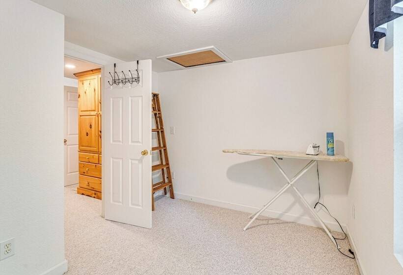 Secluded Cabin W/ Porch   7 Miles To Lake Chatuge!